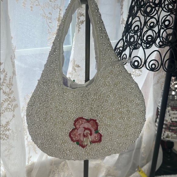 Made in India white beaded pink and red beaded hand bag - Picture 5 of 6